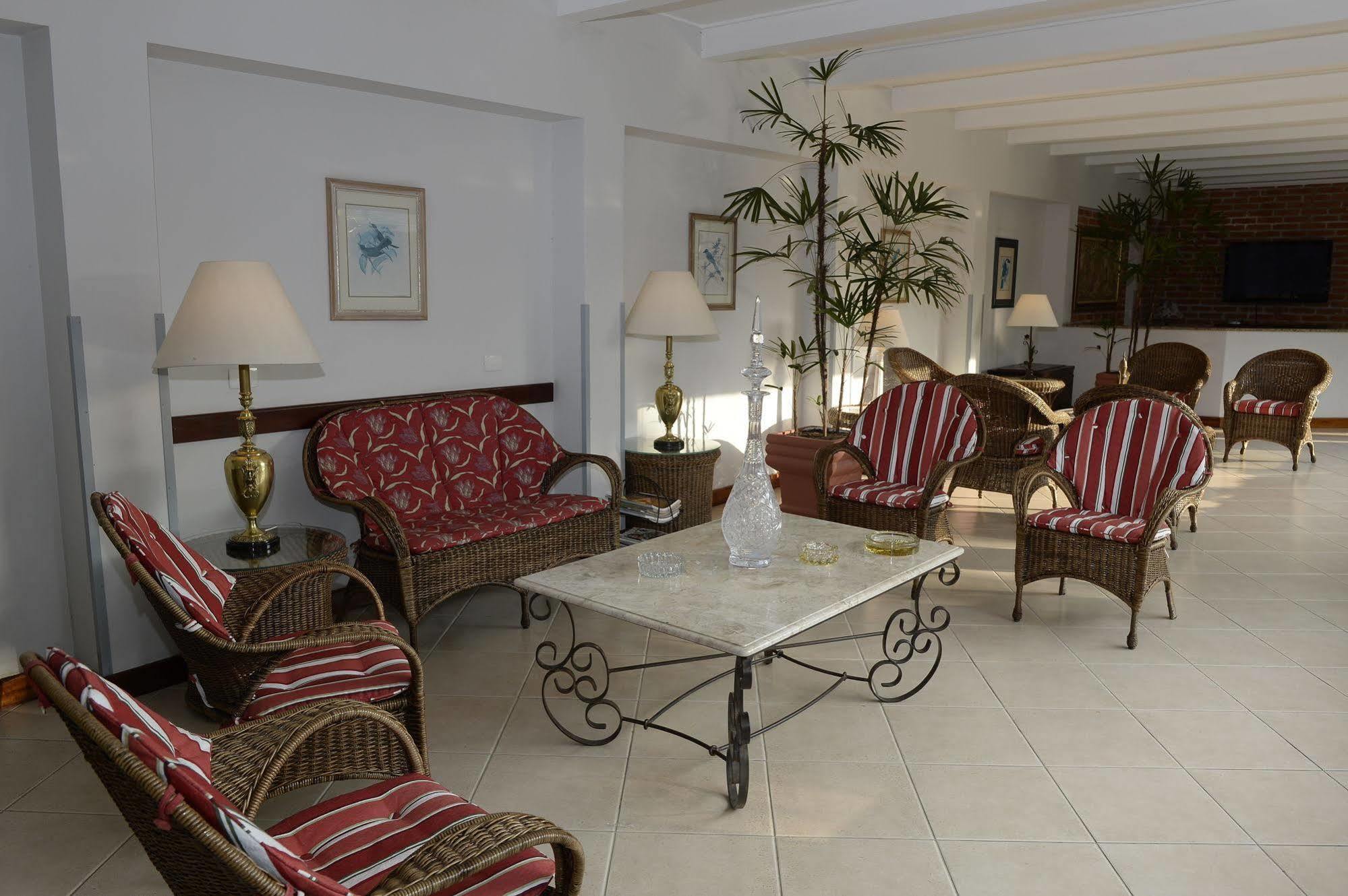 Hotel Colonial Plaza Иту Экстерьер фото